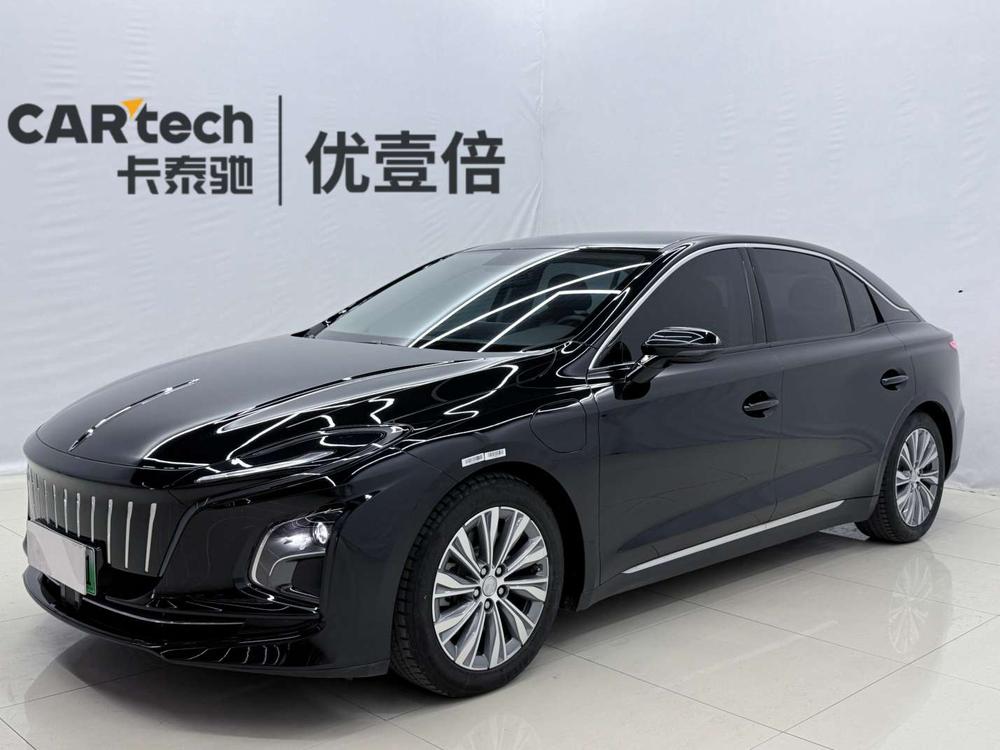 FAW_Hongqi Hongqi E-QM5 2023 620KM PLUS version