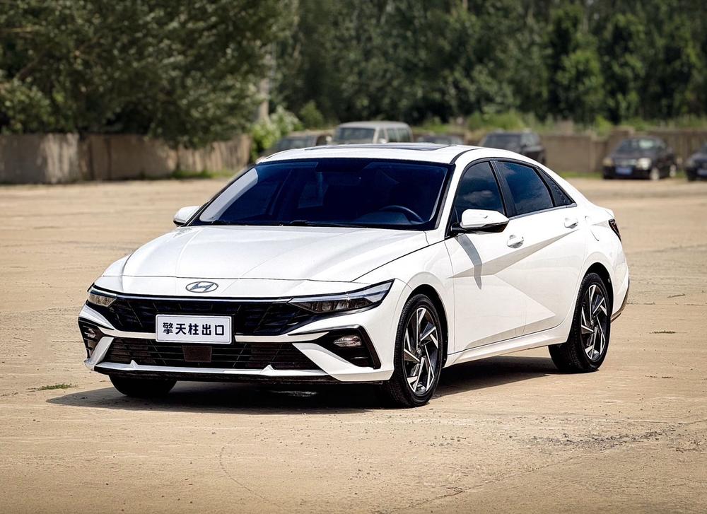 Hyundai Elantra 2023 1.5L CVT GLX Elite Edition