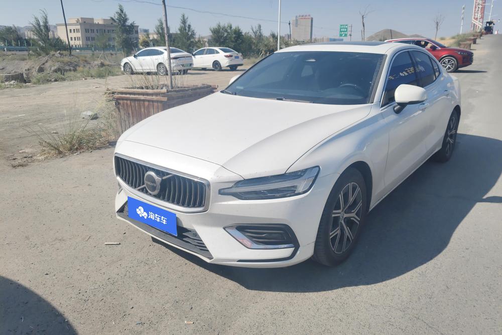 Volvo_Asia_Pacific Volvo S60 2026 B4 Zhiyi Luxury Edition