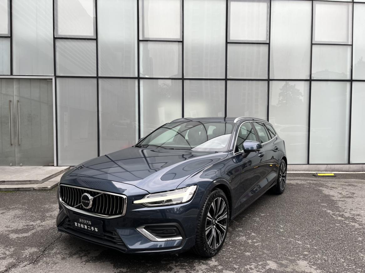 Volvo V60 Intelligent Premium Luxury (2L) 2023