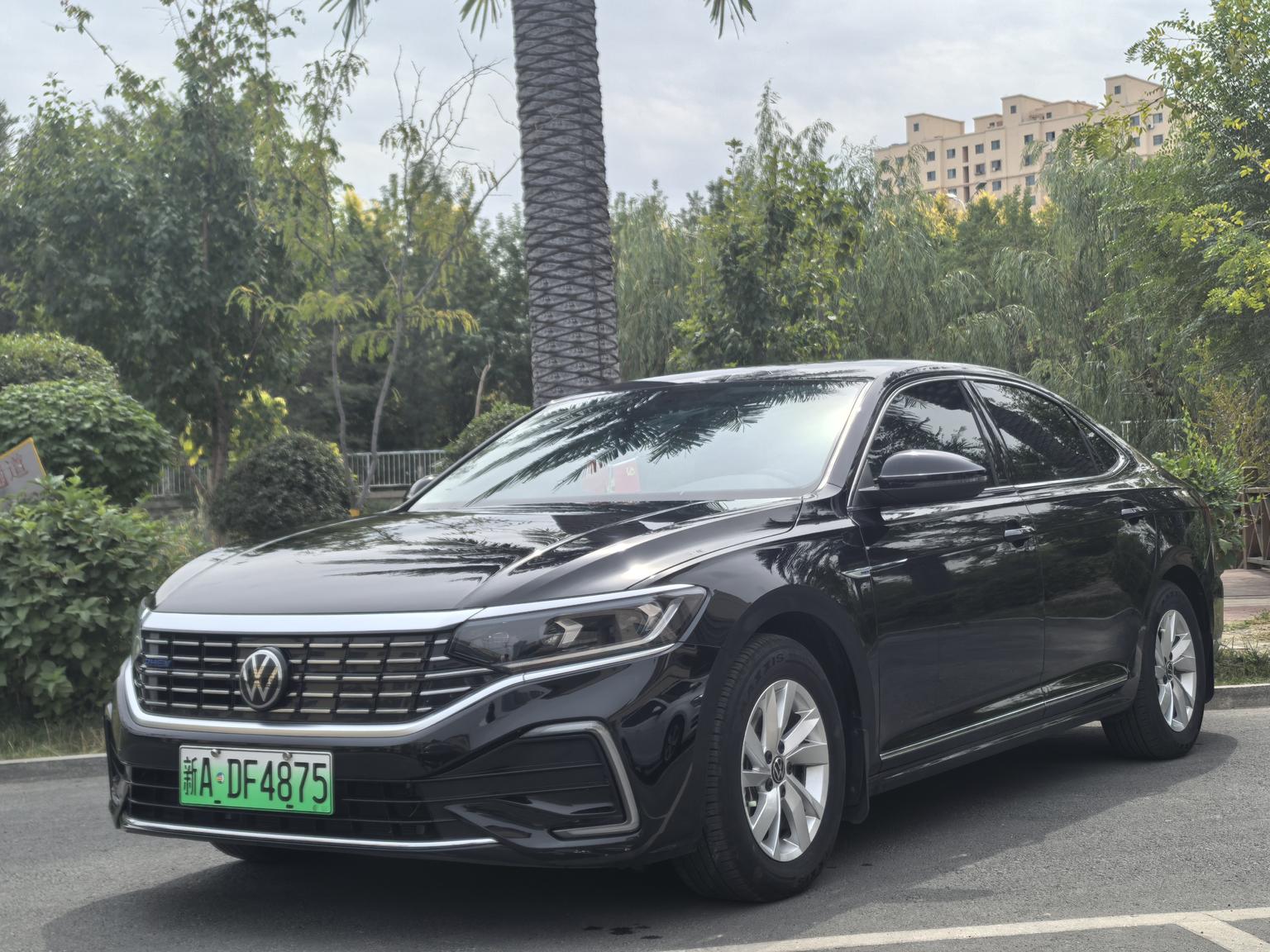 Volkswagen Passat 430PHEV Hybrid Business (1.4L) 2023