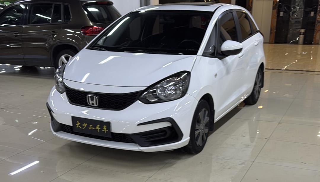 Honda FIT Trendy Sunroof Edition (1.5L) 2023