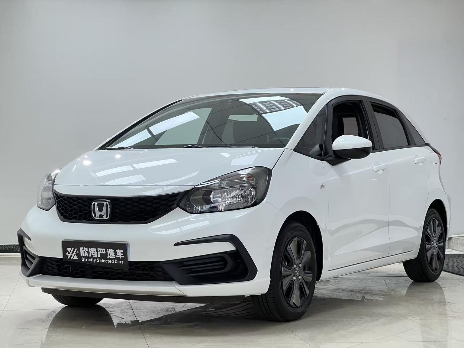 Honda FIT Trendy Sunroof Edition (1.5L) 2023
