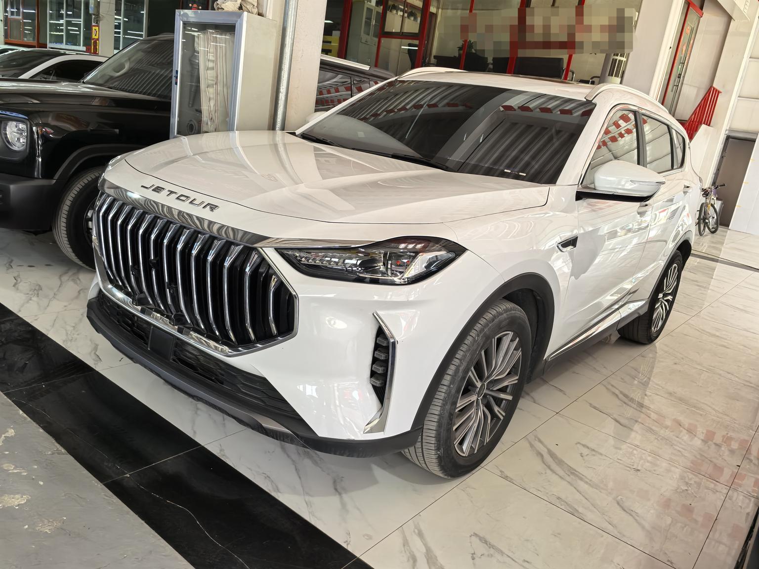 Jetour X70-Plus Strong 5-Seat 2024