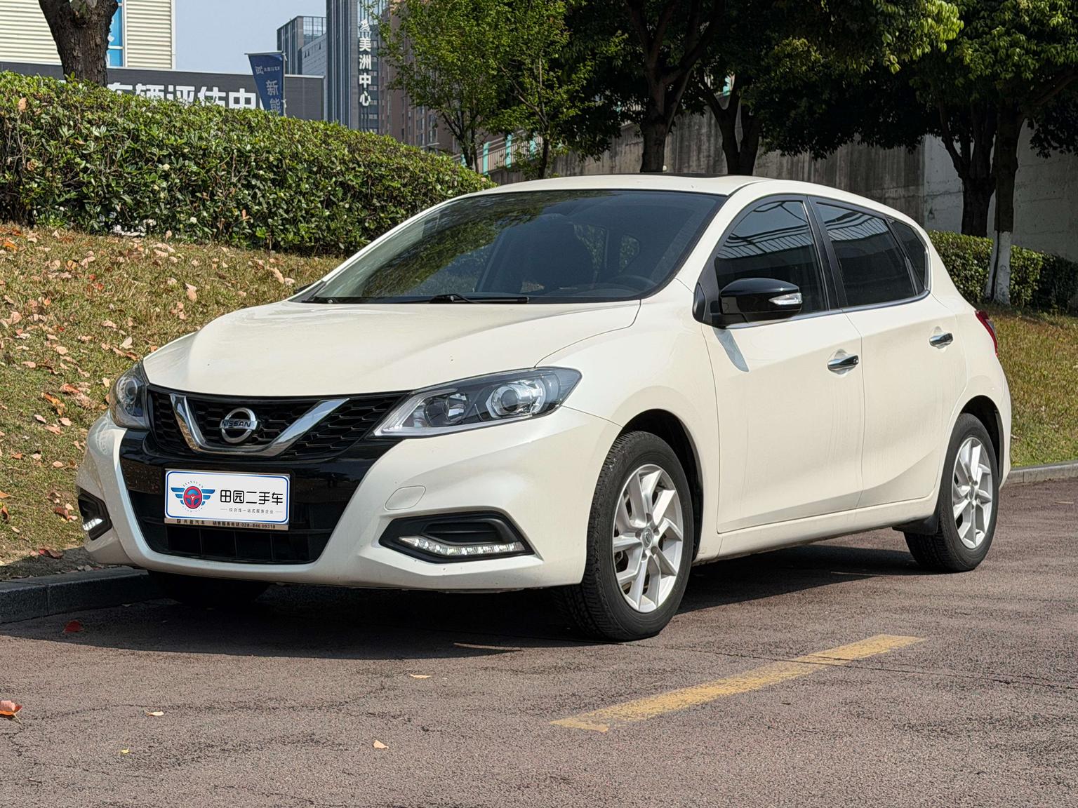 Nissan Tiida 1.6L CVT Intelligent Performance (1.6L) 2020