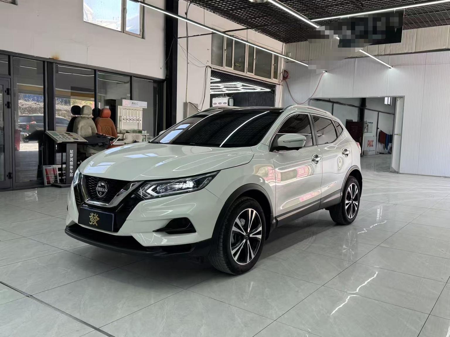 Nissan Qashqai Classic 2.0L Leading 2024