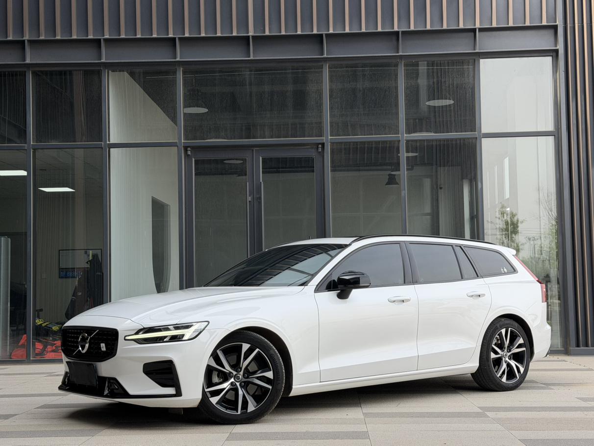 Volvo V60 Intelligent Premium Sport (2L) 2022