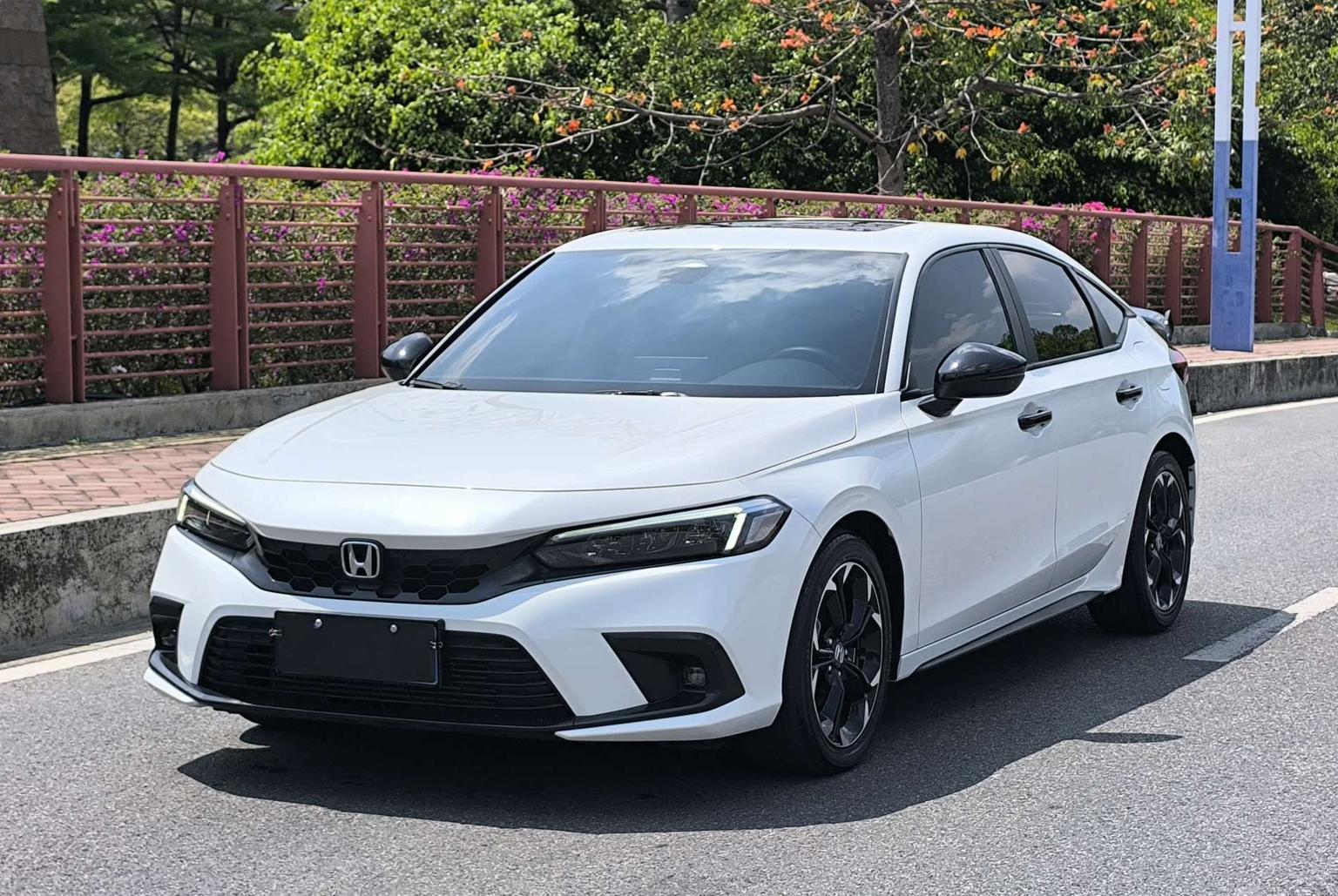 Honda Civic 240TURBO CVT Extreme Sharp (1.5L) 2023