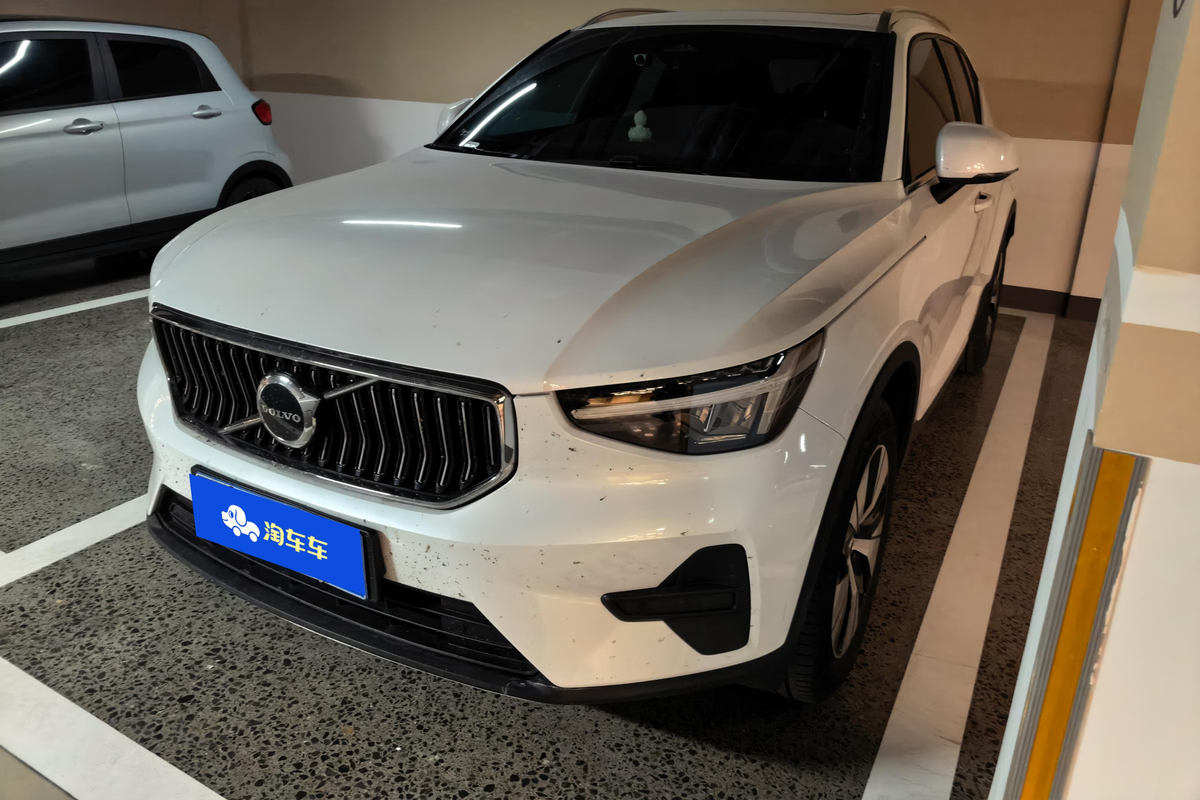 Volvo XC40 Intelligent Premium Luxury 2023