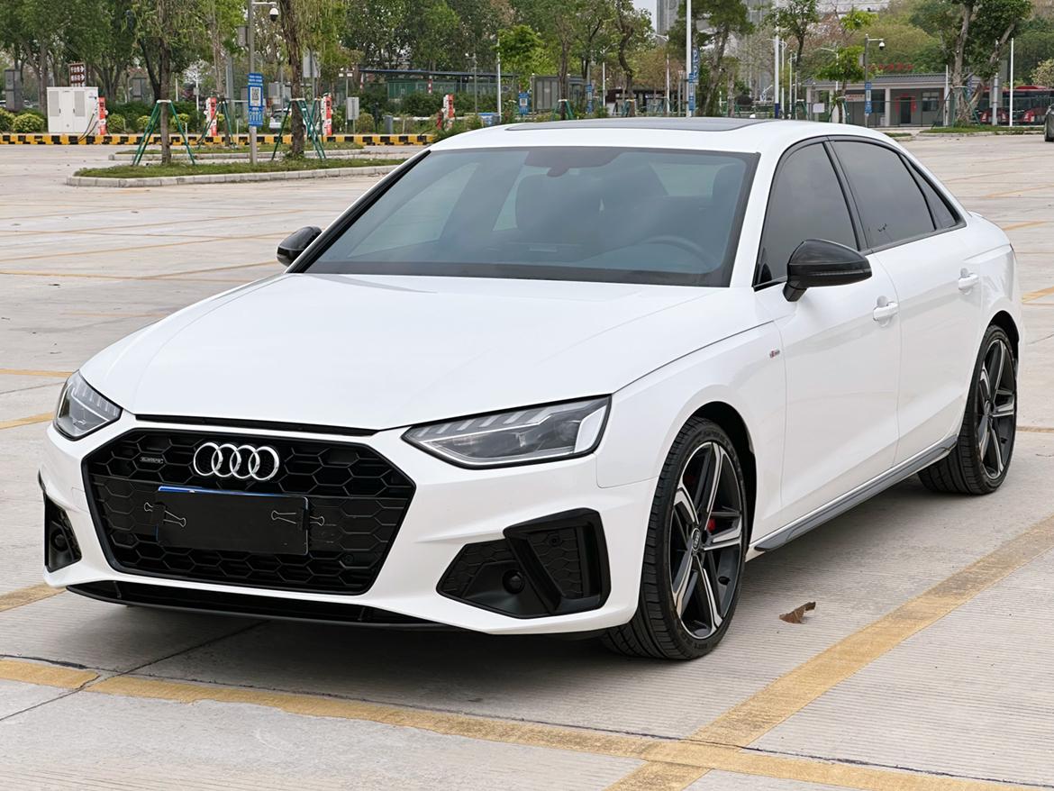 Audi A4L 45 TFSI Quattro Selection Dynamic 2022