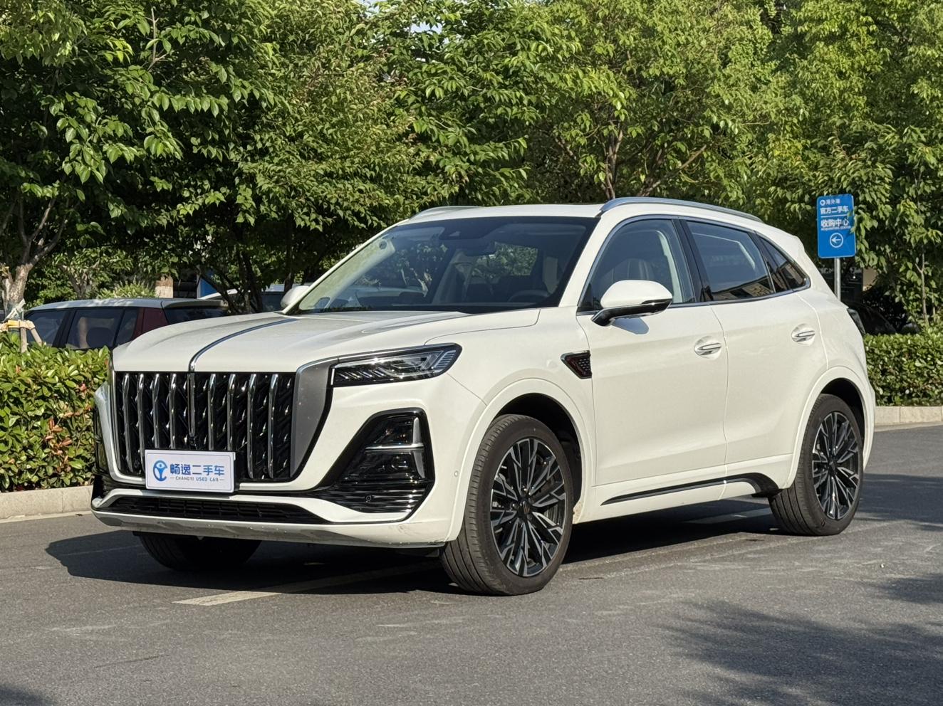 Hongqi HS5 Flag Leader Pro 2024