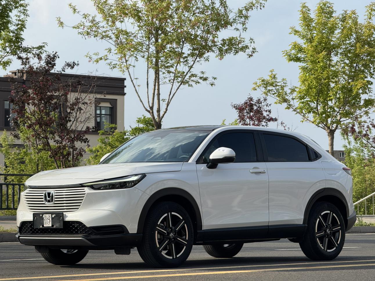 Honda Vezel Pioneer Edition 2023