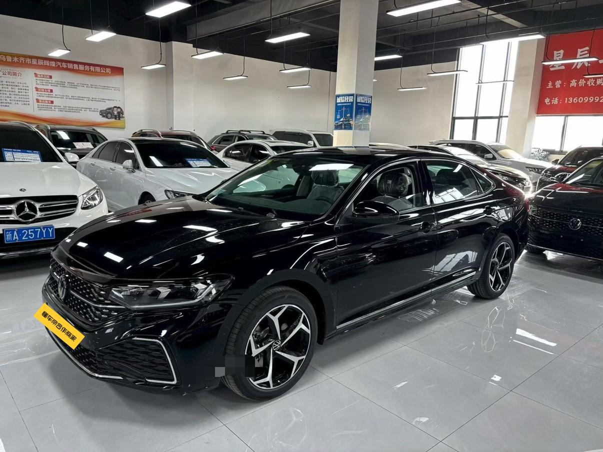Volkswagen Passat Outstanding 380TSI Starry Longteng (2L) 2026