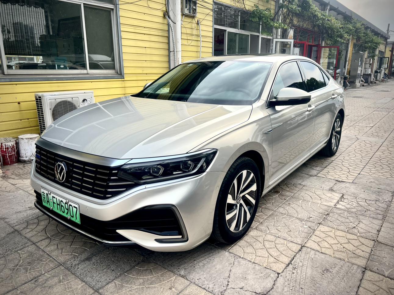 Volkswagen Passat 430PHEV Hybrid Luxury 2022