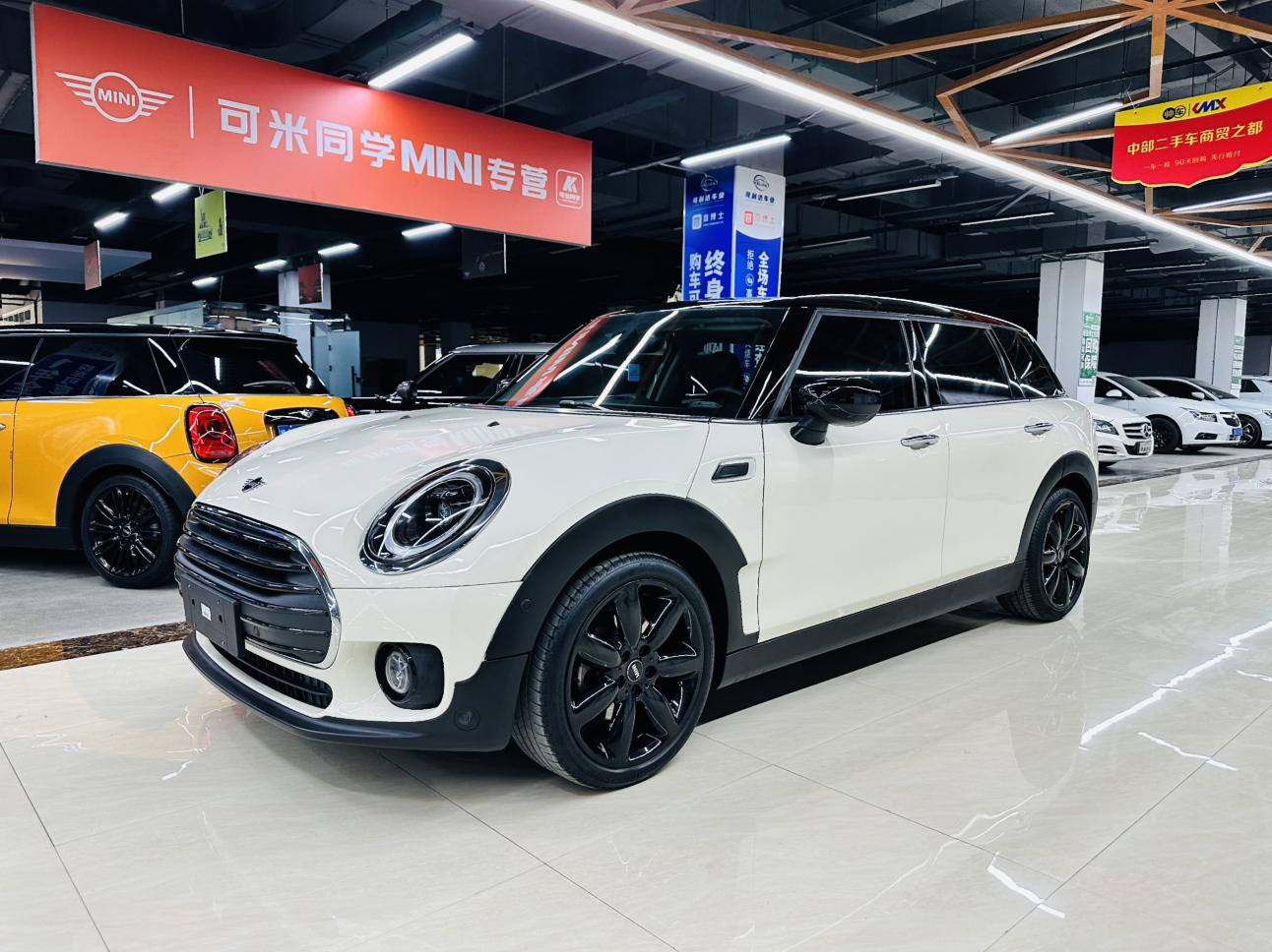 Mini Clubman Connoisseur COOPER (1.5L) 2021