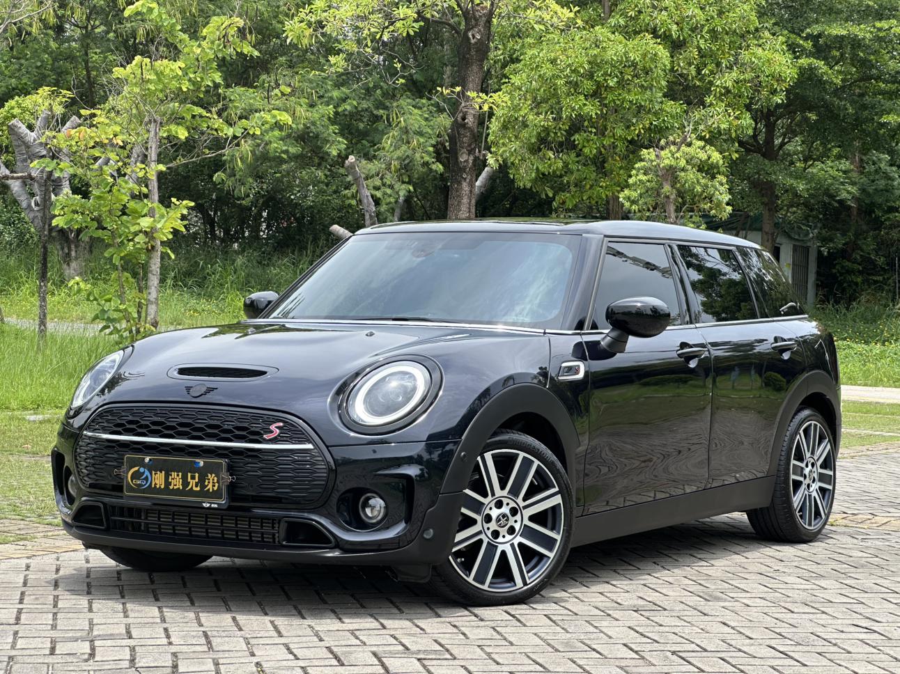 Mini Clubman COOPER S Connoisseur 2024