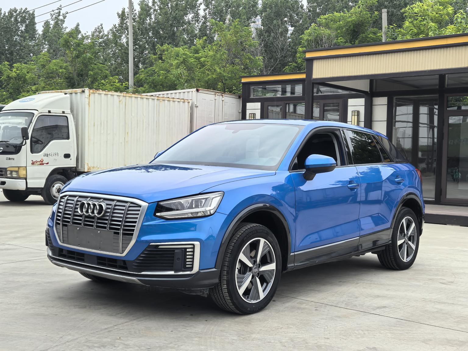 Audi Q2L Electric Intelligent Cool 2020