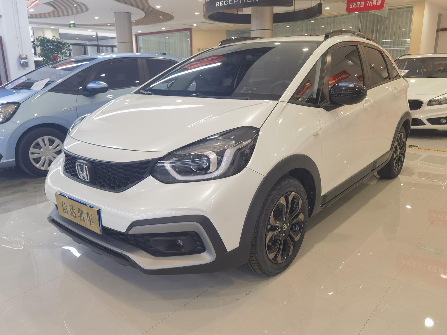 Honda Life CRO-S Fun Edition (1.5L) 2021