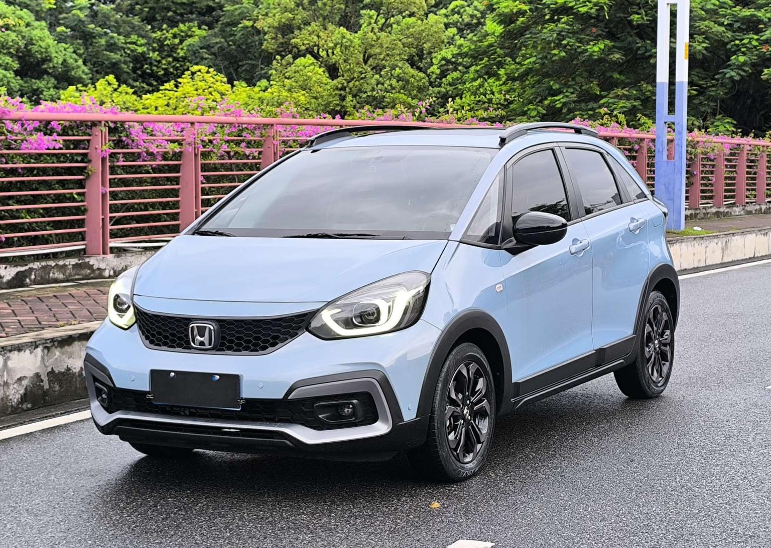 Honda Life CRO-S Fun Edition (1.5L) 2022