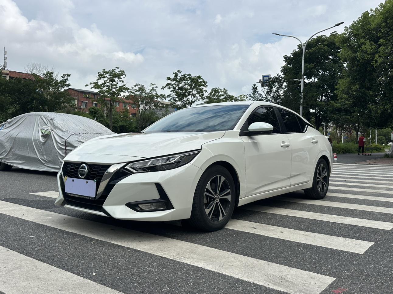 Nissan Sylphy CVT XL Joy (1.6L) 2020