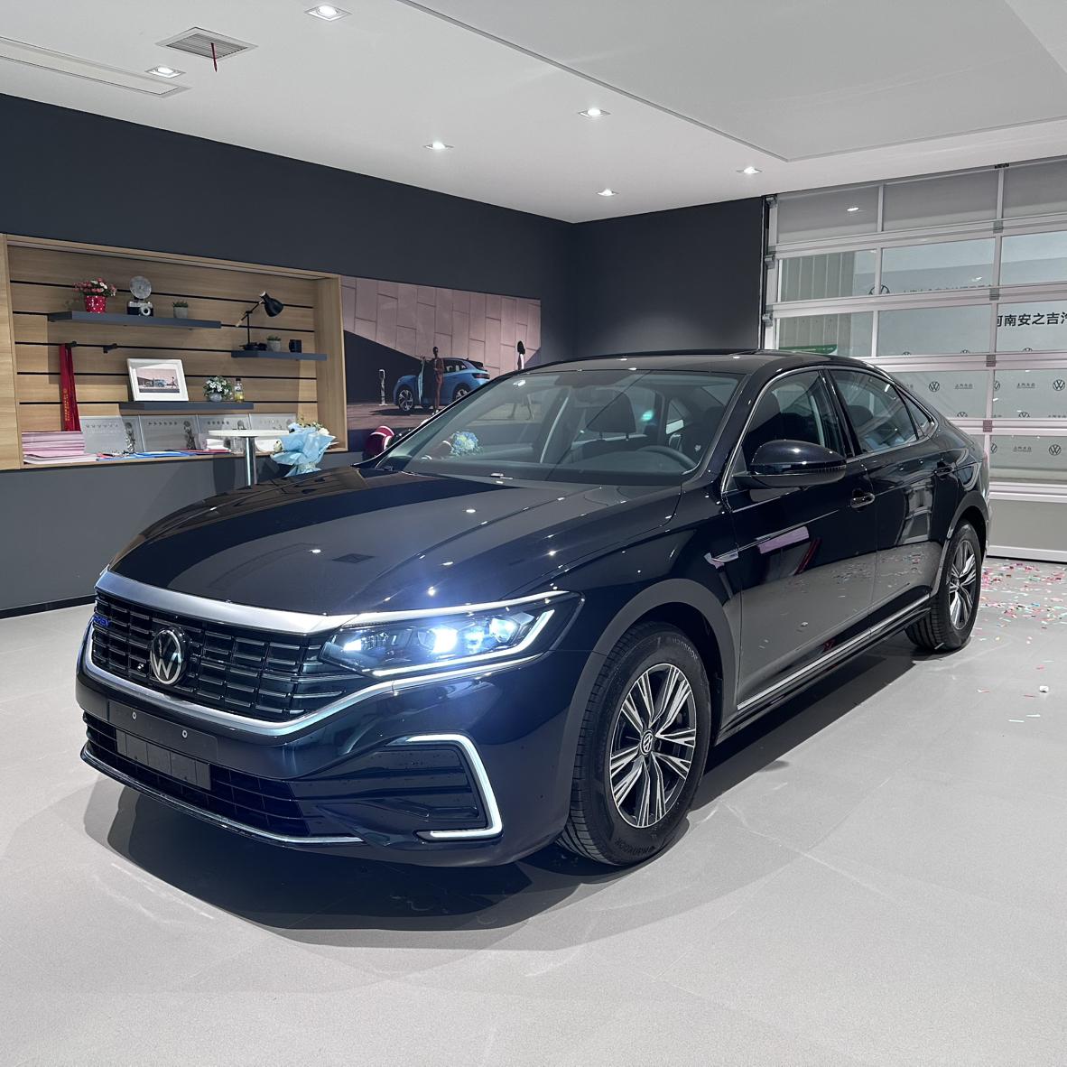 Volkswagen Passat 430PHEV Hybrid Elite 2025