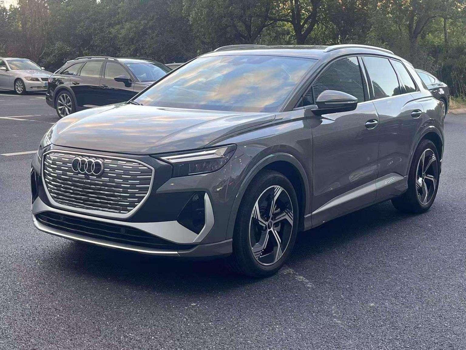 Audi Q4-E-Tron 40 e-tron Realm 2024