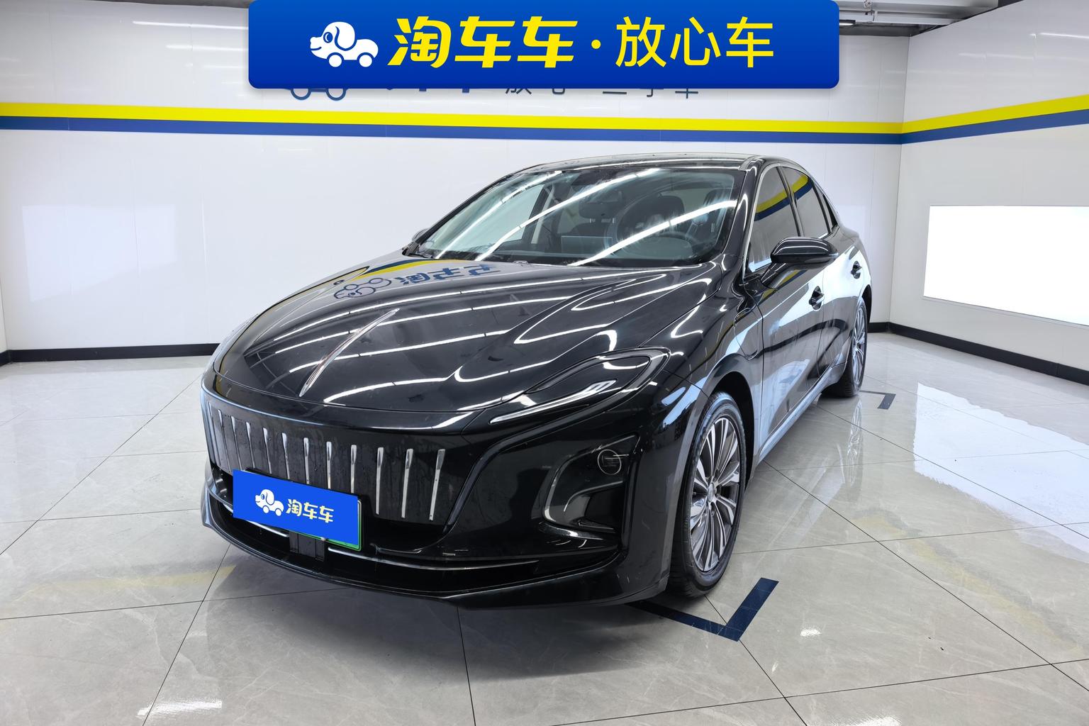 Hongqi E-QM5 620km 2023