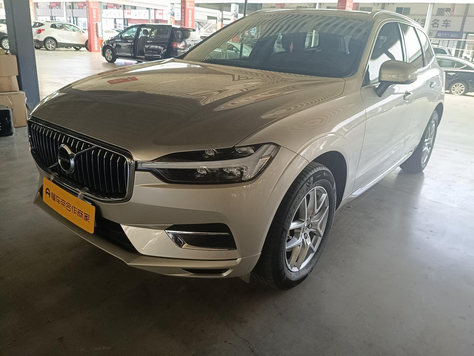 Volvo XC60 T5 AWD Intelligent Comfort Luxury 2021