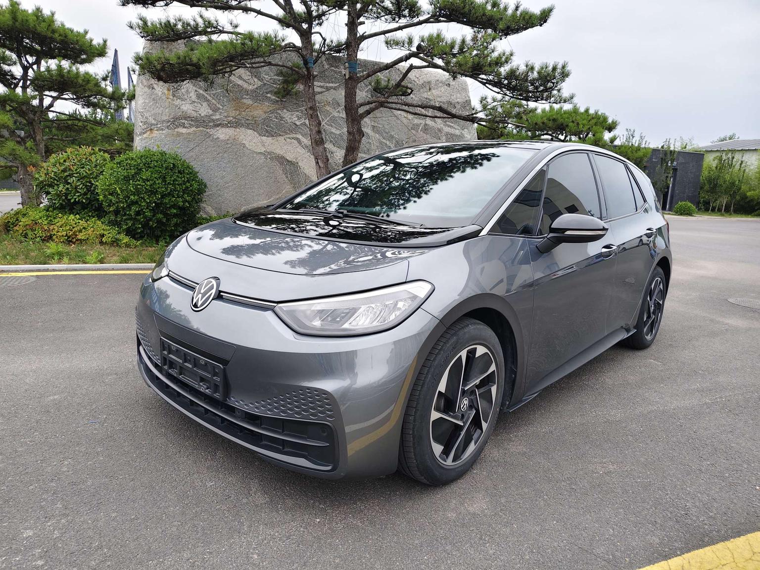Volkswagen ID-3 Outstanding Edition 2024