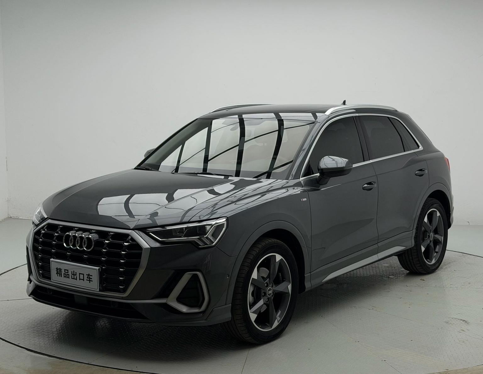 Audi Q3 35 TFSI Fashion Dynamic (1.4L) 2022