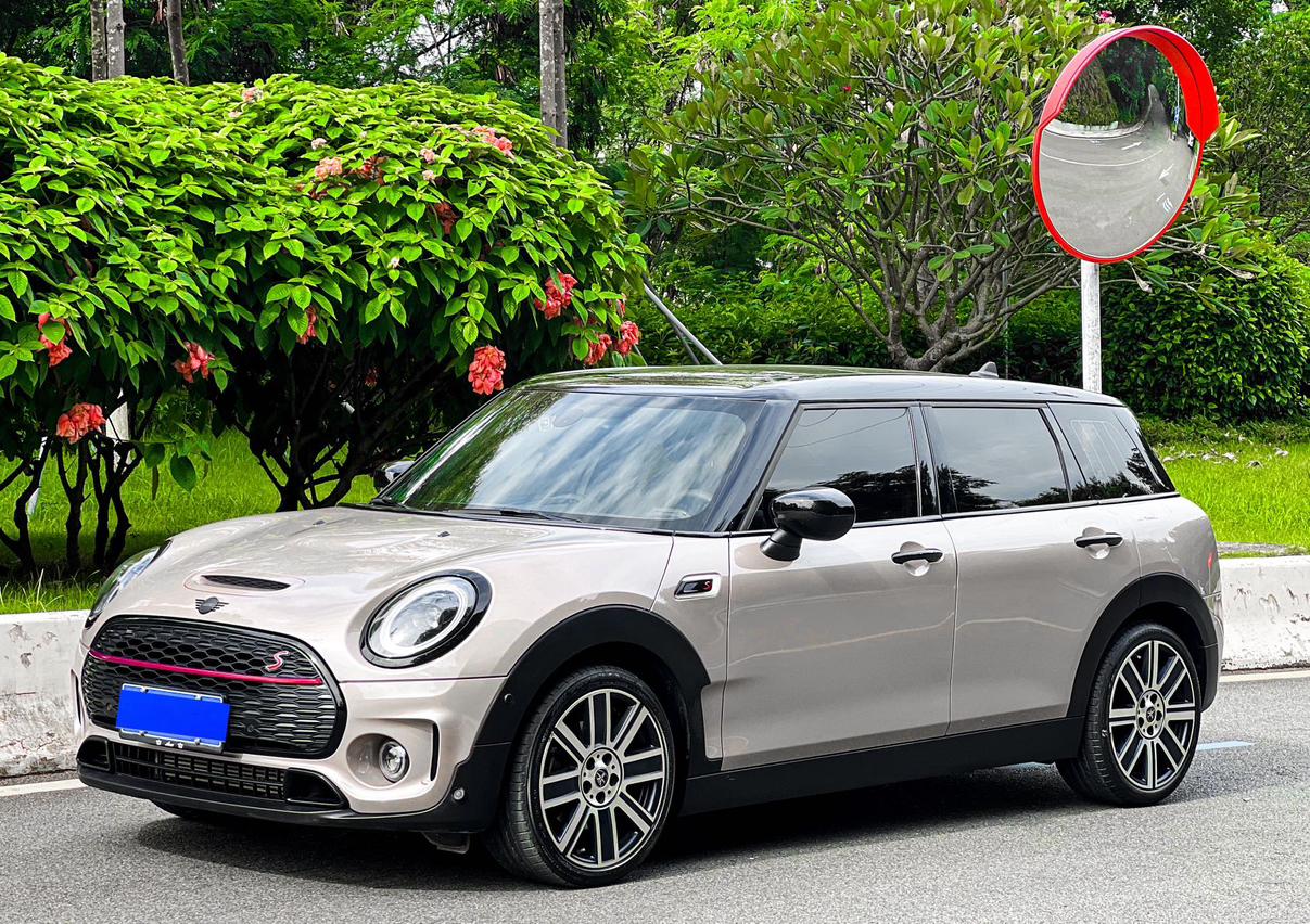 Mini Clubman COOPER S Connoisseur 2023