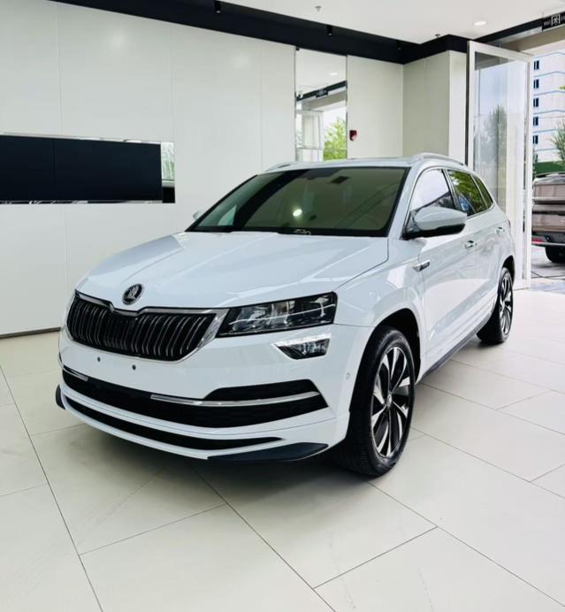 Skoda Karoq 280 TSI Premium (1.4L) 2023