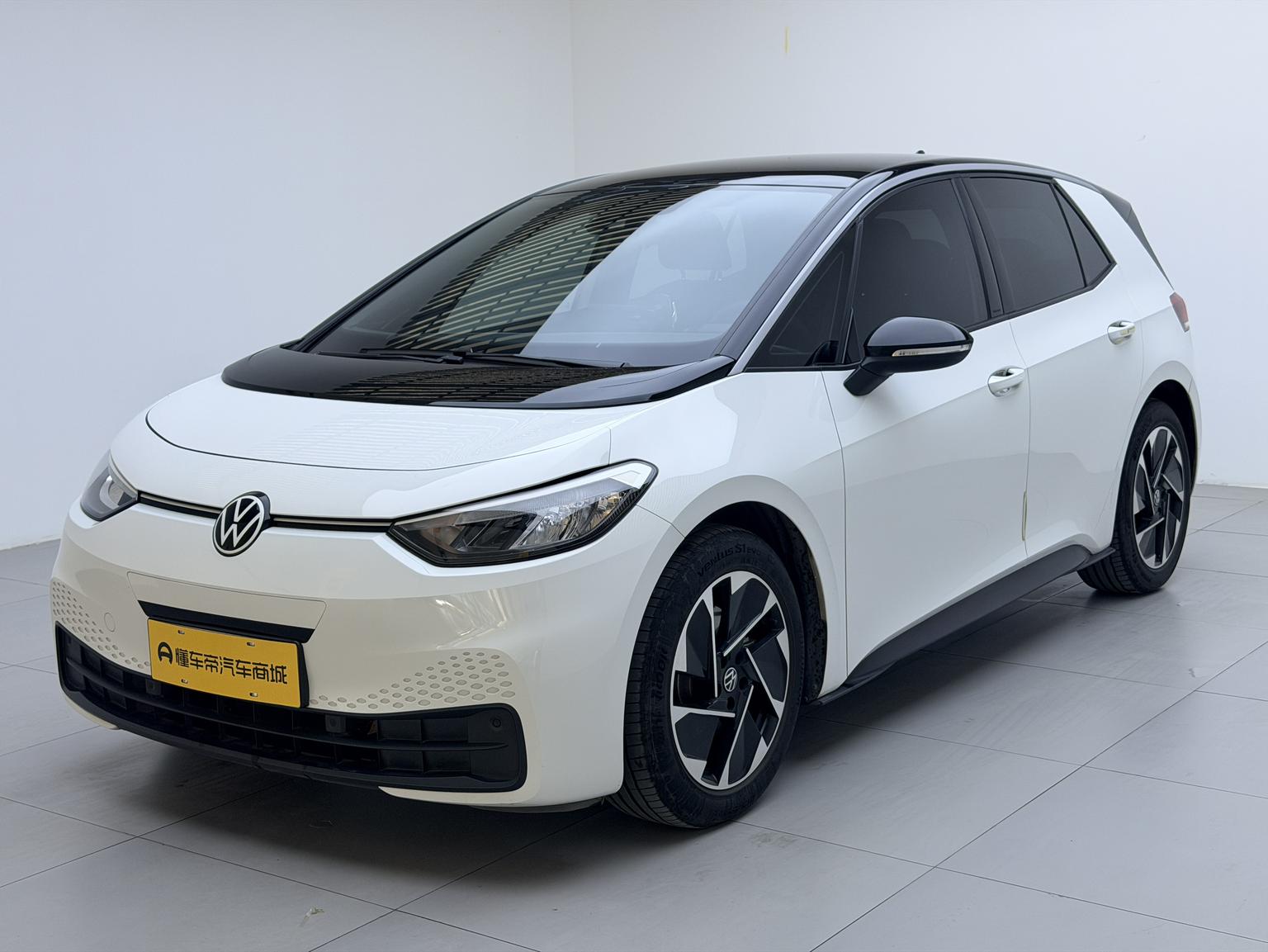 Volkswagen ID-3 Outstanding Edition 2024