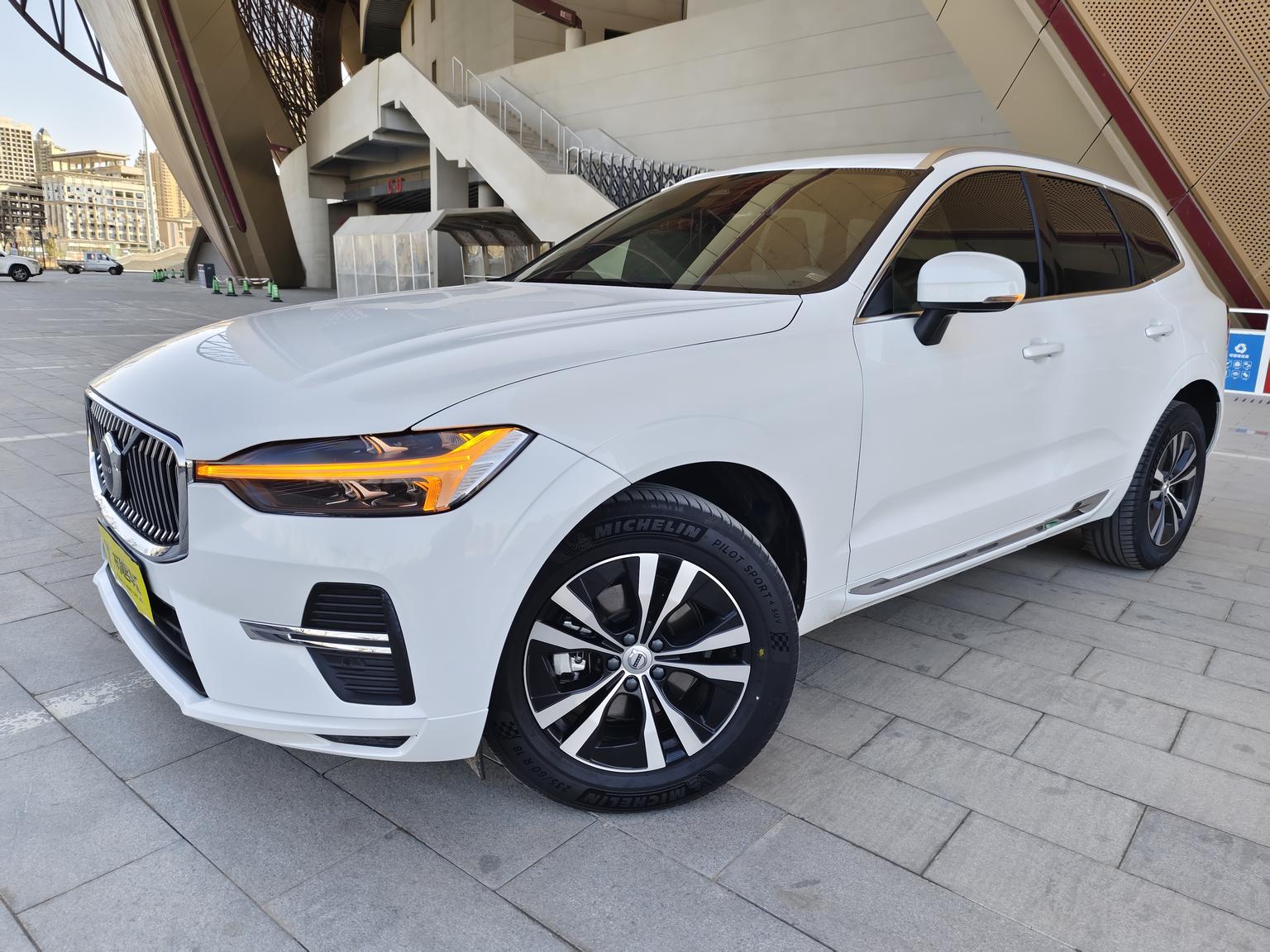 Volvo XC60 Intelligent Comfort Luxury AWD (2L) 2023