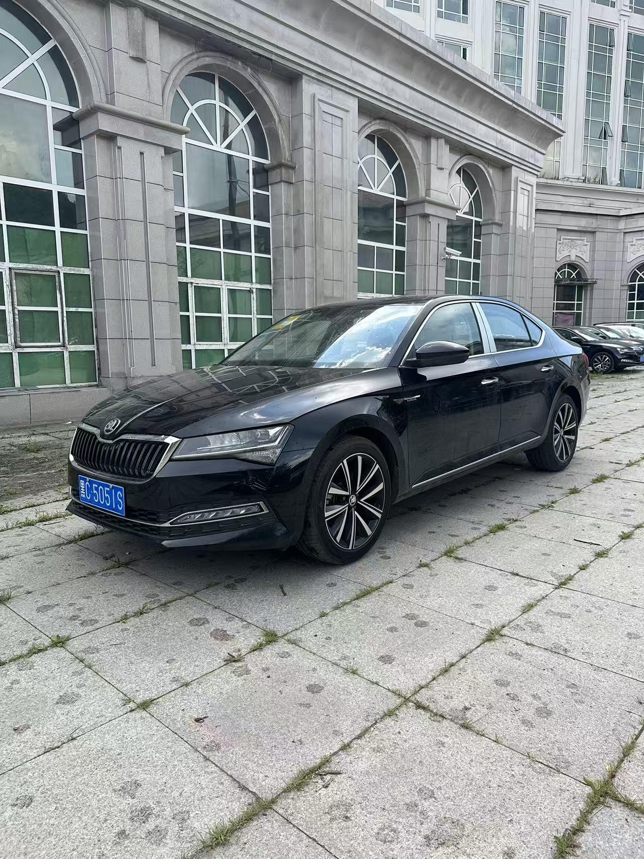 Skoda Superb 280 TSI DSG Prestige (1.4L) 2026