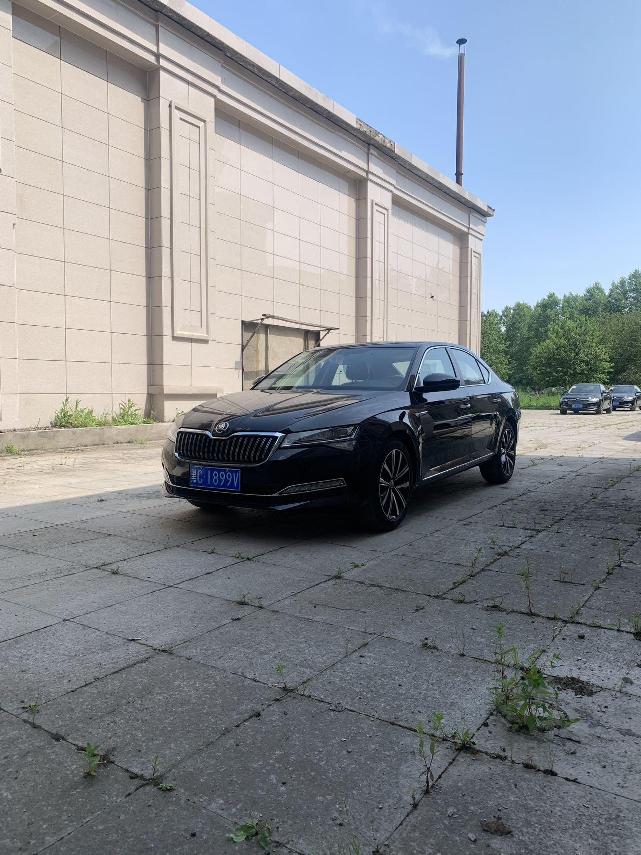 Skoda Superb 280 TSI DSG Prestige (1.4L) 2026
