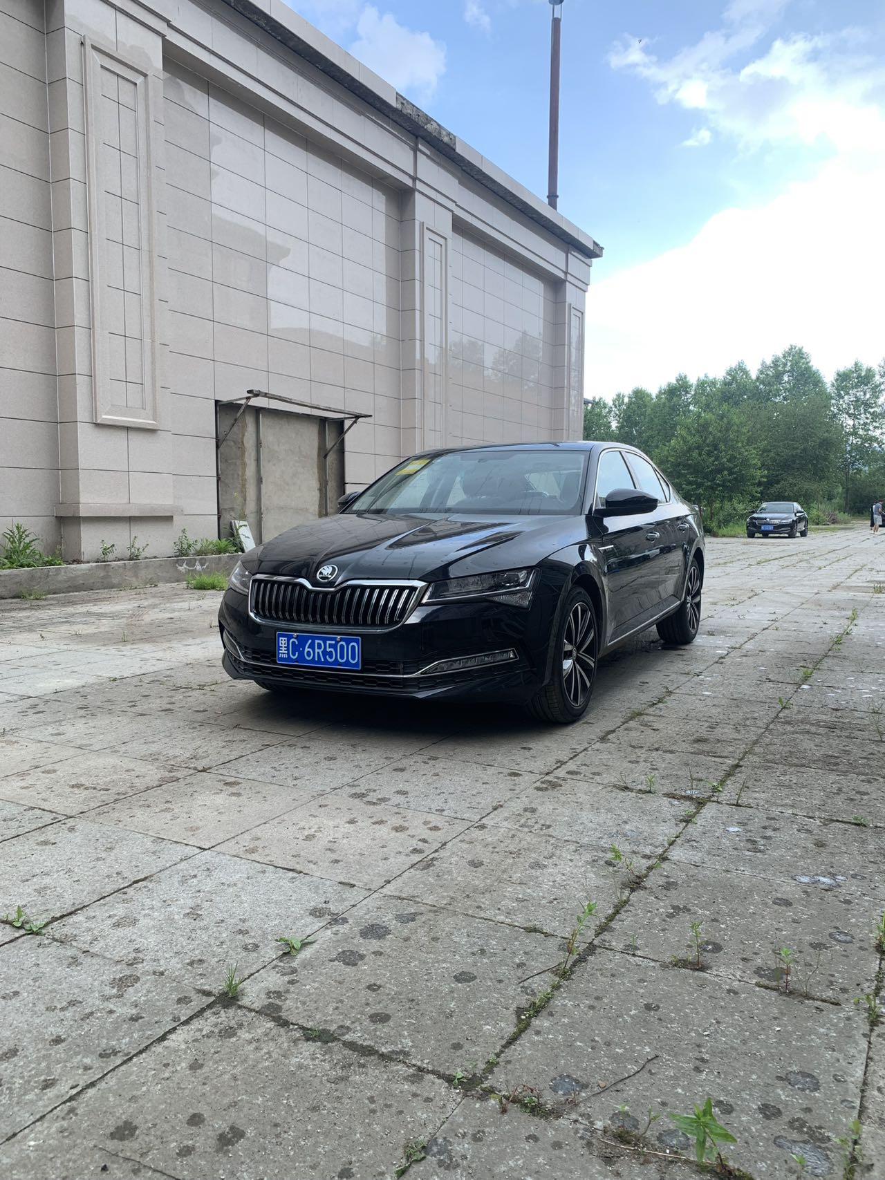 Skoda Superb 280 TSI DSG Prestige (1.4L) 2026