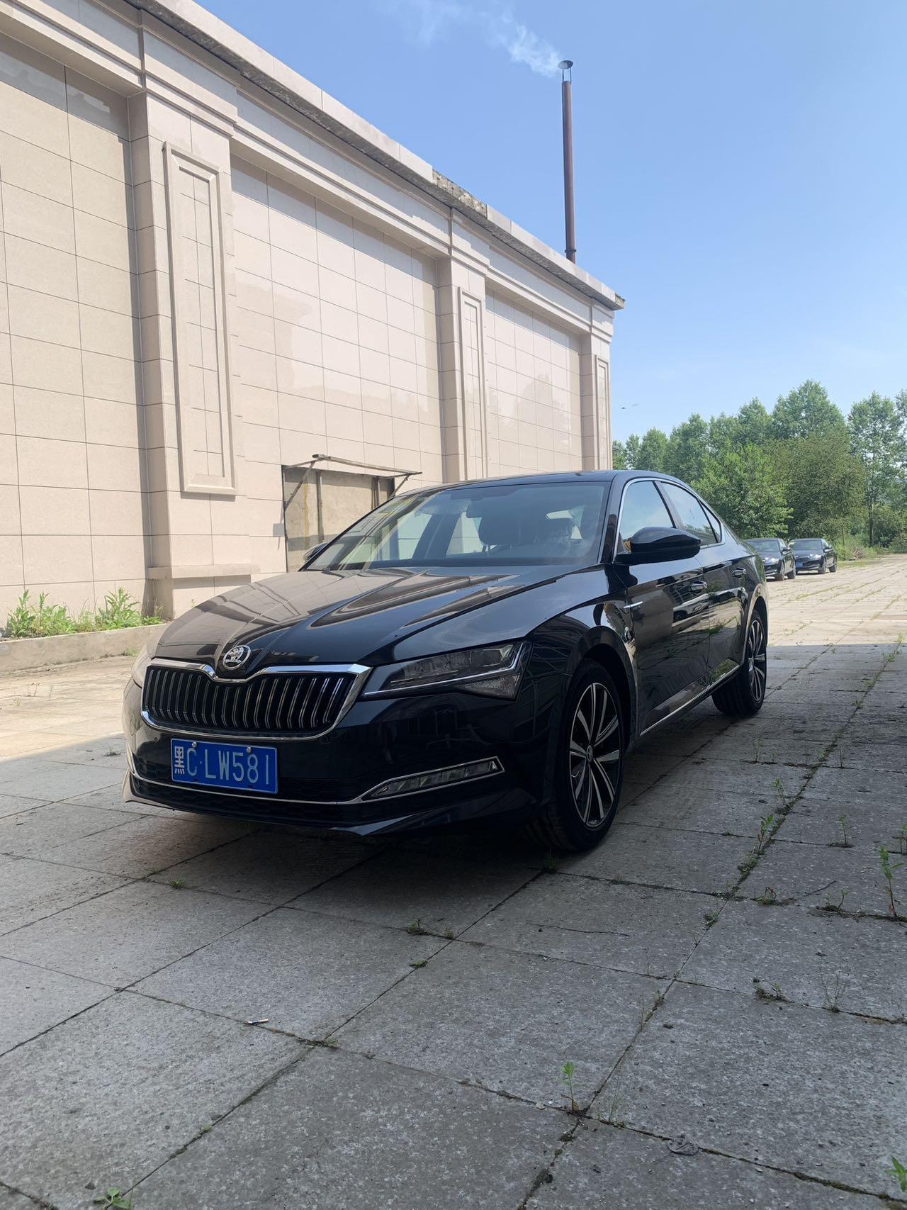 Skoda Superb 280 TSI DSG Prestige (1.4L) 2026