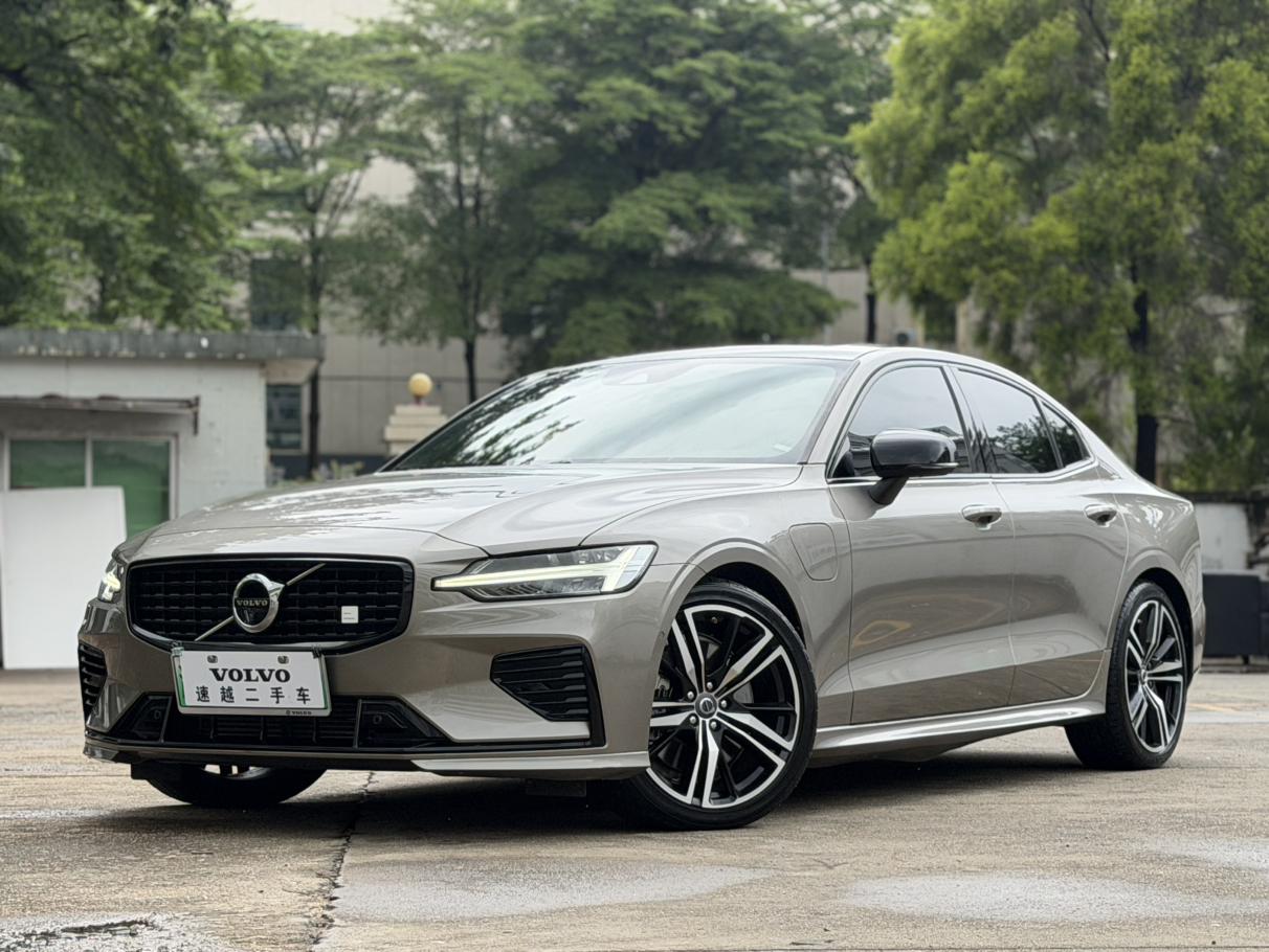 Volvo S60 T8 PHEV AWD Intelligent Premium Sport 2022