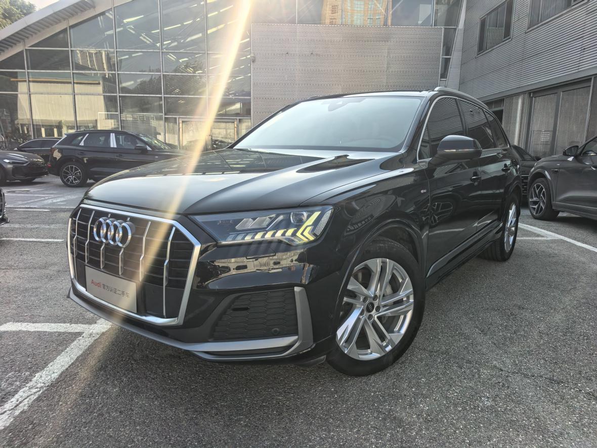 Audi Q7 45 TFSI Quattro S line Sport (2L) 2024