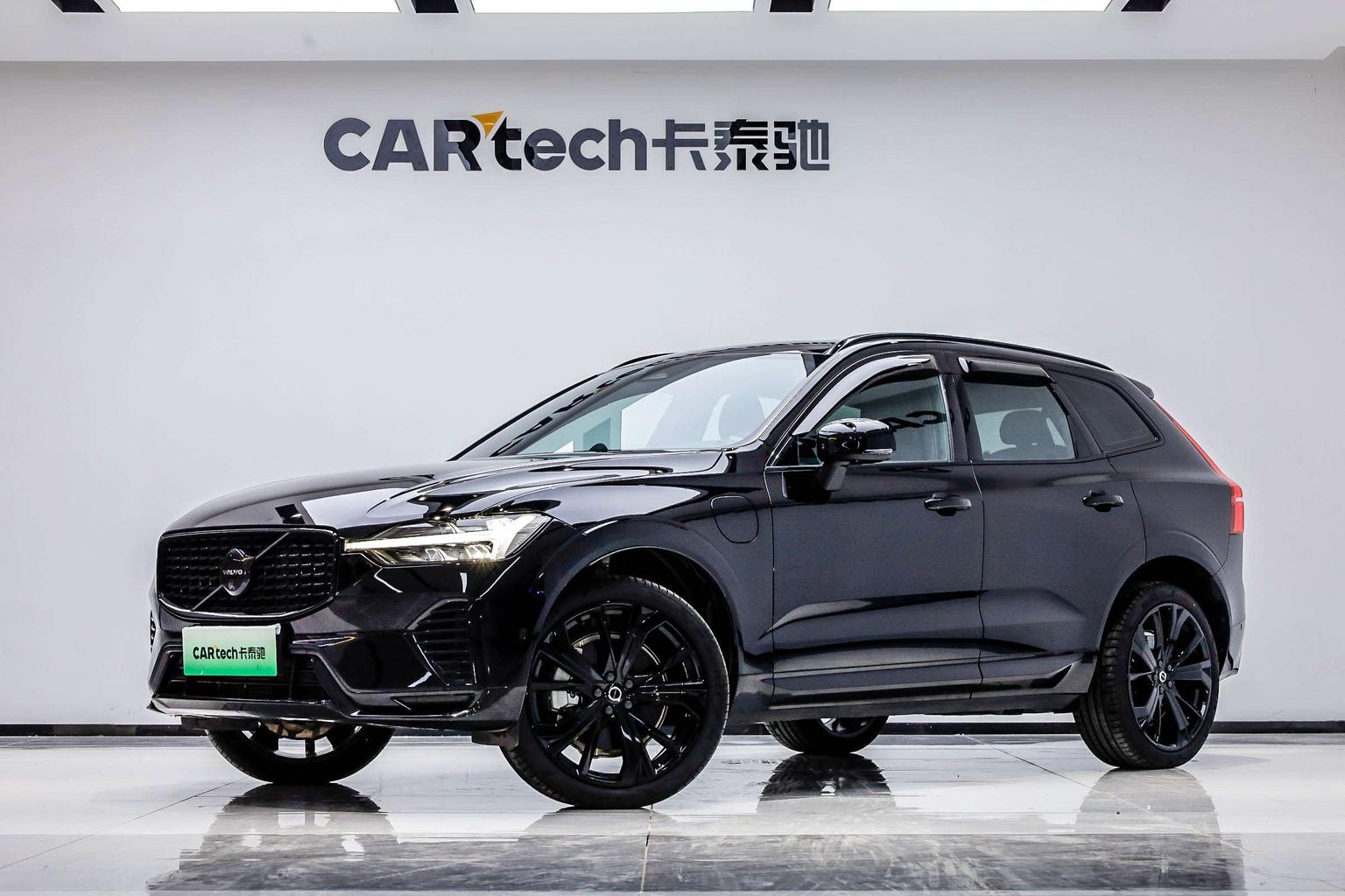 Volvo XC60-Phev T8 AWD Intelligent Plus Midnight Black Long Range Hybrid 2024