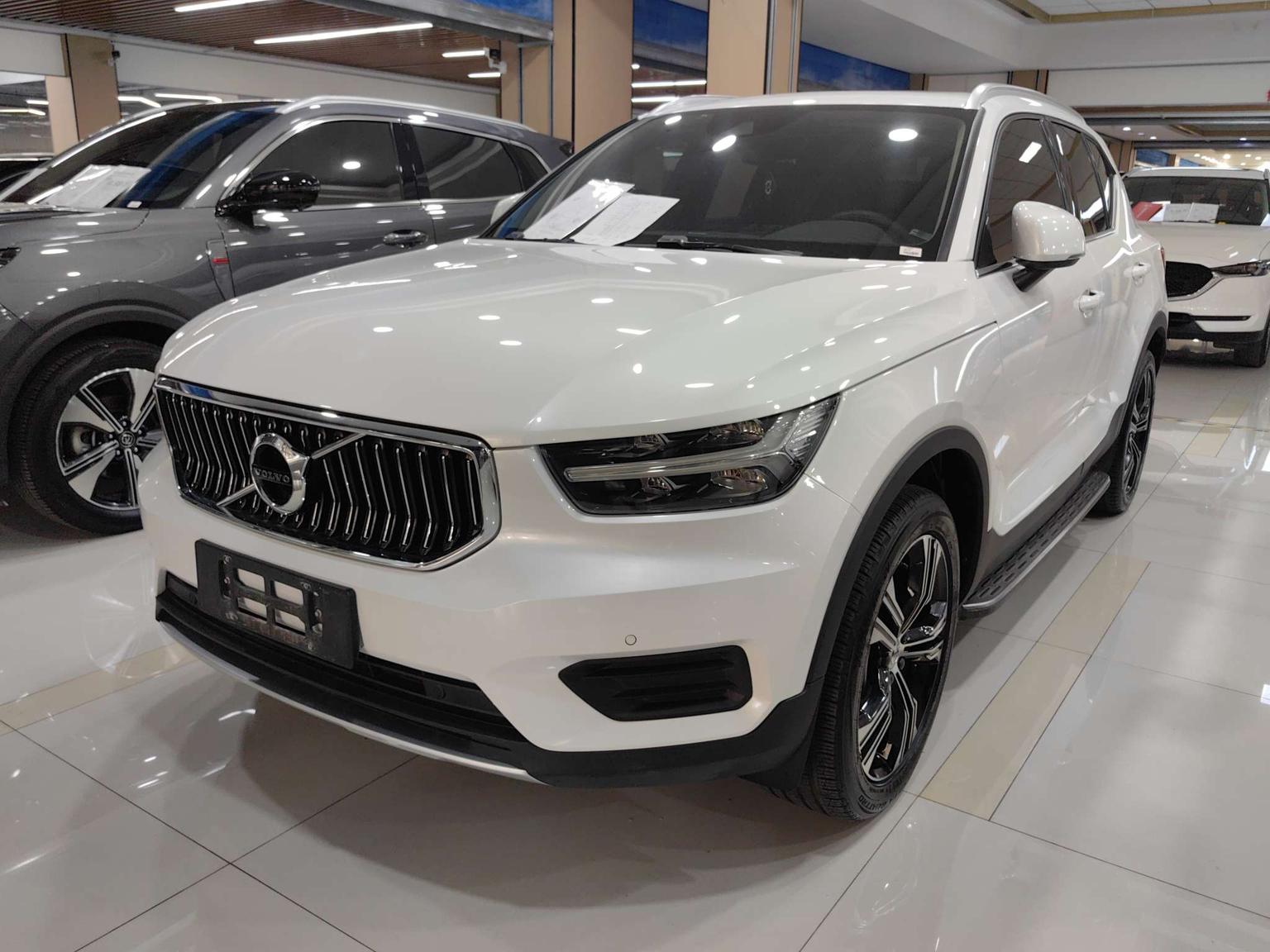 Volvo XC40 T4 AWD Intelligent Plus Luxury (2L) 2022