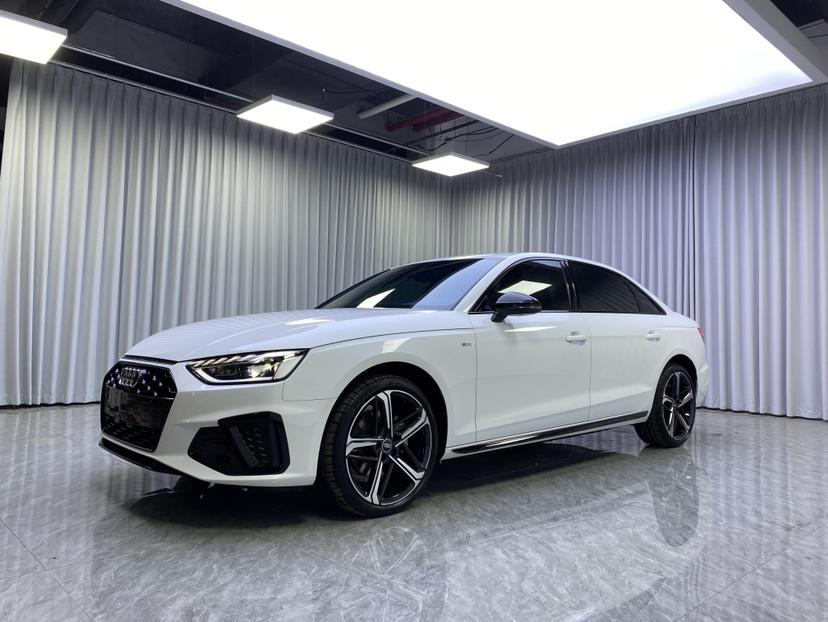 Audi A4L 40 TFSI Luxury Dynamic 2024