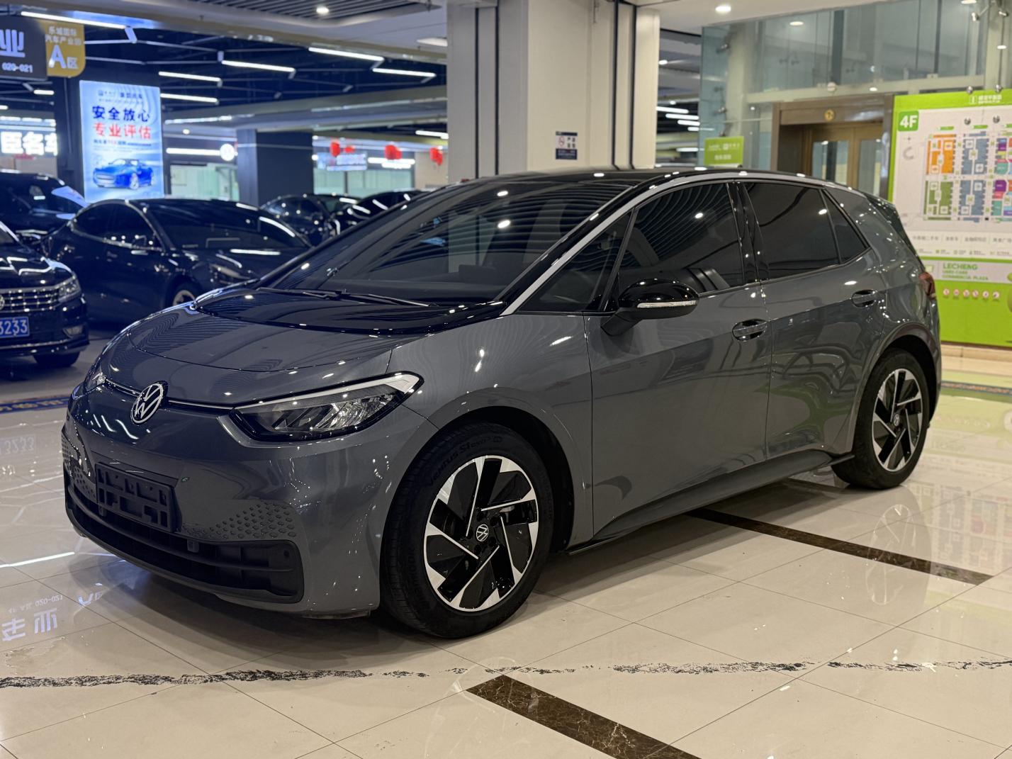 Volkswagen ID-3 Outstanding Edition 2024