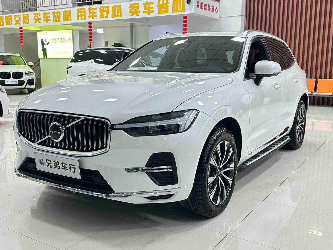 Volvo XC60 Intelligent Premium Luxury AWD (2L) 2024