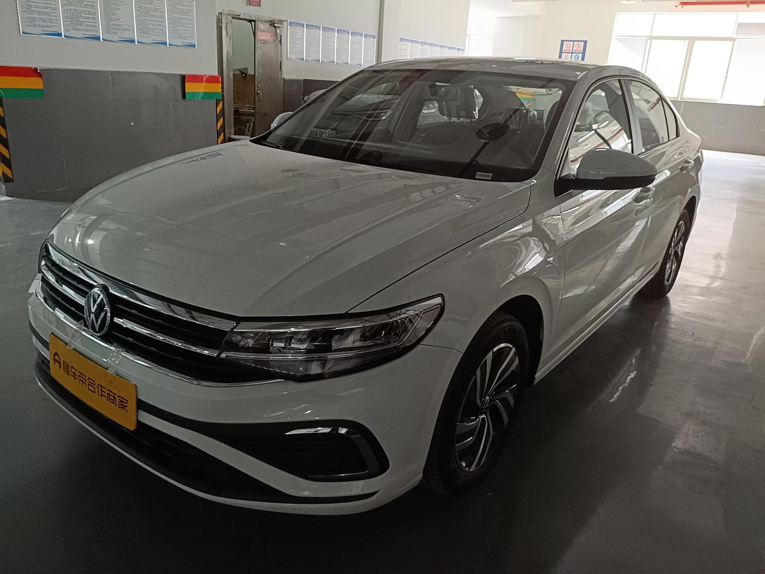 Volkswagen Bora 200TSI DSG Joy Navigation Edition (1.2L) 2026