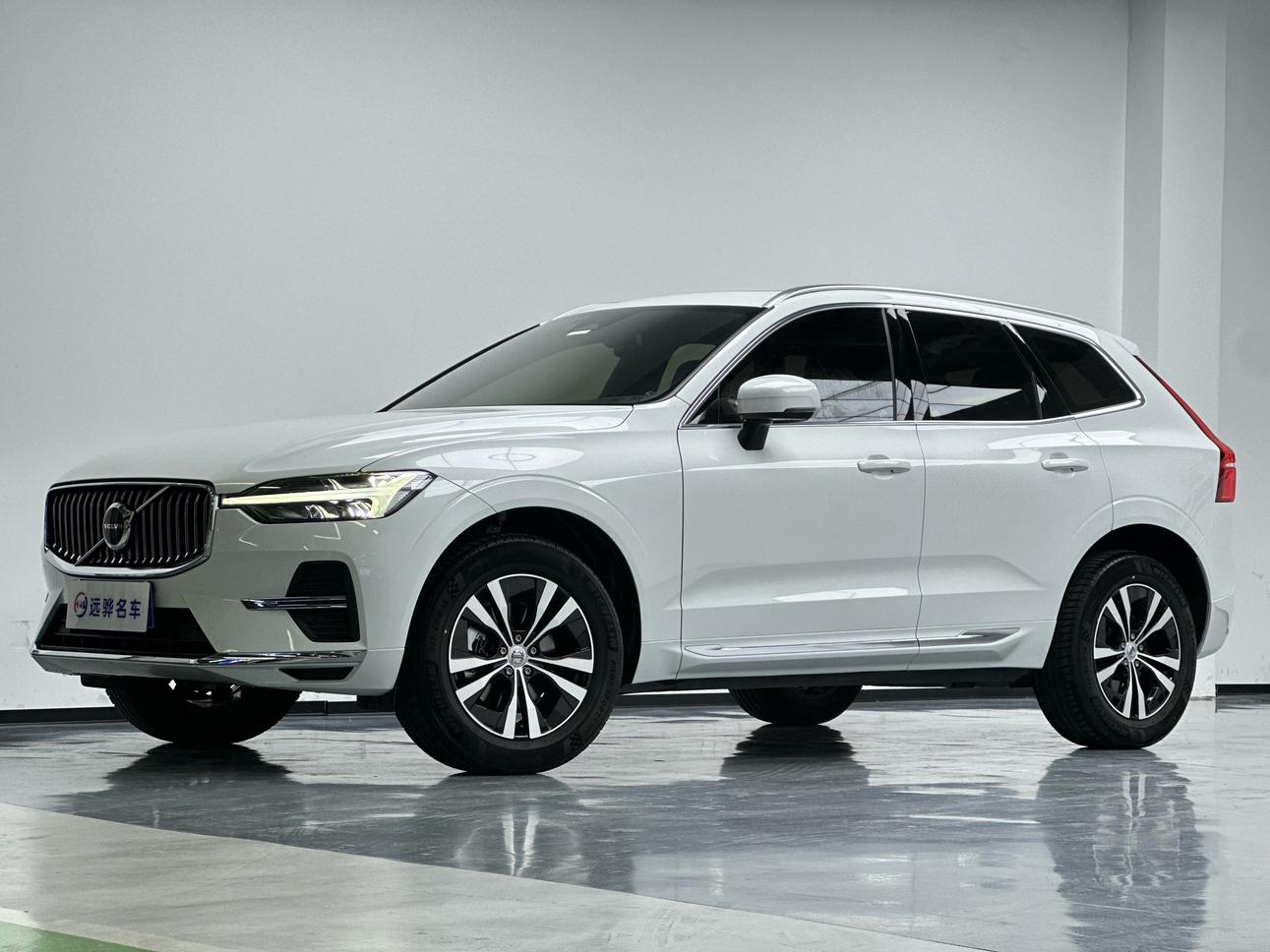 Volvo XC60 Intelligent Comfort Luxury AWD (2L) 2024