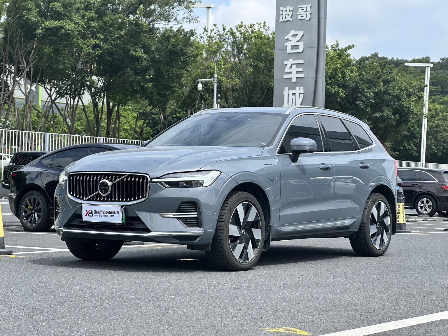 Volvo XC60-Phev T8 AWD Intelligent Plus Luxury Long Range Hybrid (2L) 2023