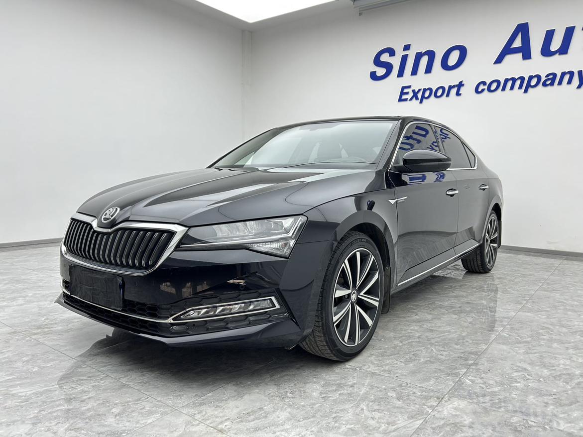 Skoda Superb 280 TSI DSG Prestige (1.4L) 2022