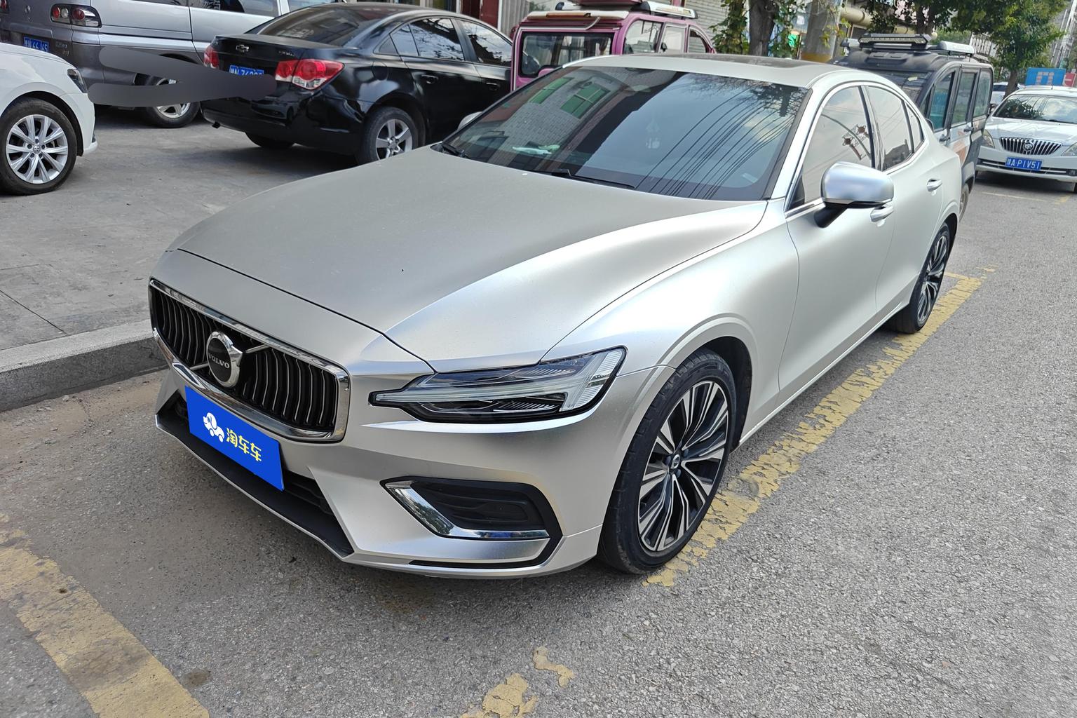 Volvo S60 Intelligent Premium Luxury 2023